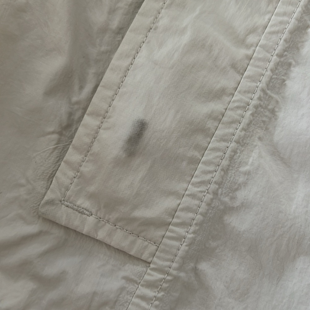 North Face lightweight nylon off white jacket - Picture 6 of 15
